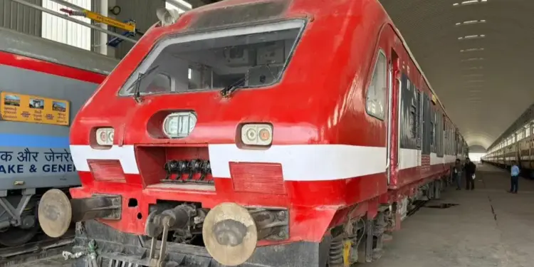 Country's first LNG dual fuel DEMU train ready, 40% diesel will be saved; Know its specialty