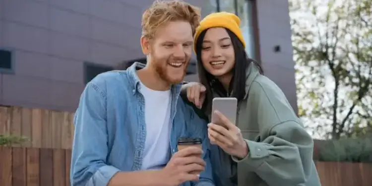 Dating apps become job portals! Youth have left the old ways and adopted a new path, know what is the reason behind this?