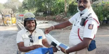 Delhi: Now you can pay traffic challan through debit-credit card on the spot, facility started in 5 areas