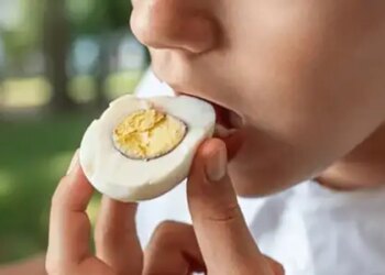 Eat eggs daily to avoid cold, immunity will be strong and fatigue will go away.