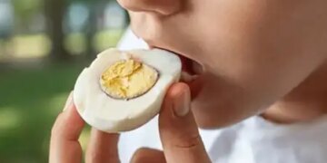 Eat eggs daily to avoid cold, immunity will be strong and fatigue will go away.