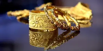 Gold Silver Rate Today: Gold and silver prices fell for the second consecutive day, check latest rates here before buying.