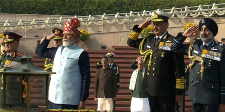 Grand celebrations of 77th Republic Day begin, PM Modi pays tribute to martyrs