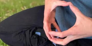 Hakini yoga posture provides relief from stress and anxiety, easy way to increase memory