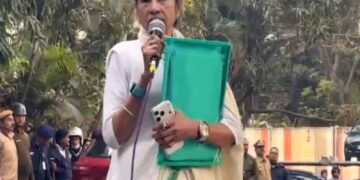 High voltage drama in Kolkata: ED raid on IPAC office, Mamata Banerjee calls Amit Shah a 'low' minister