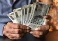 If you want to leave your job and start your own business, the government is giving loan up to Rs 10 lakh, know how to avail the benefit.