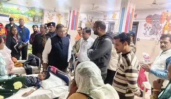 Indore: Collector reached hospital to meet people sick due to contaminated water, took stock of treatment arrangements