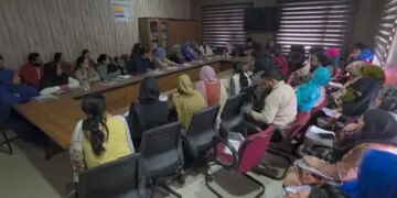 Jammu and Kashmir: 'Anemia Free India' campaign intensified in Ramban, Asha workers were given training on anemia prevention.