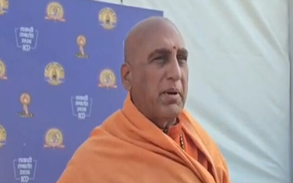 Juna Peethadheeshwar arrived at the convocation ceremony of Dev Sanskriti University, said – Sanatan tradition is a great movement.