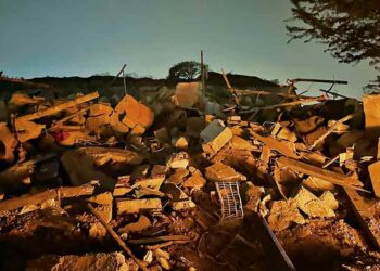 Karnataka: Bulldozer to the North, Bulldozer to the South