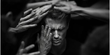 Loneliness is becoming a silent killer! Serious diseases engulf the body and mind, know its initial symptoms
