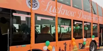 Lucknow: Double decker bus service started on the lines of Patna, see the city for Rs 200
