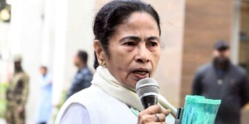 'Maha-sangram' in Bengal: Mamata snatched files from ED's hands! Agency accused of collusion