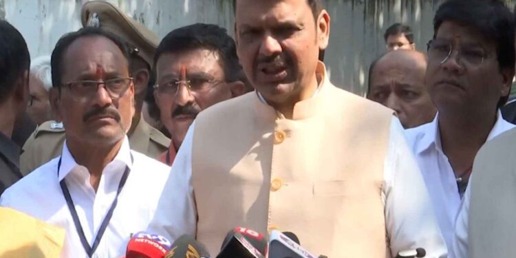 Maharashtra Elections: Fadnavis' response to Raj Thackeray's allegations, said - 'It is wrong to create ruckus on everything'