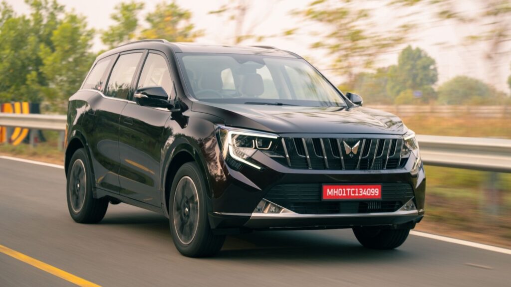 Mahindra XUV 7XO (14)