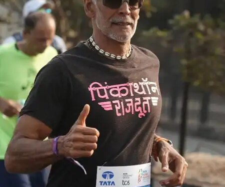 Milind Soman took part in Mumbai Marathon, told consistency the key to success