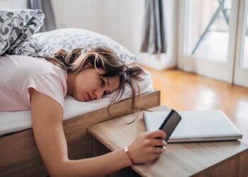 Morning Habits: These 5 mistakes in the morning can spoil your entire day, negative energy will surround you throughout the day.