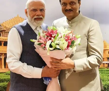 Nationwide mourning over the demise of Ajit Pawar, leaders including President Murmu and PM Modi expressed grief.
