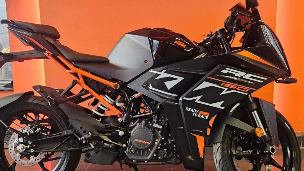 New KTM RC 160 (1)