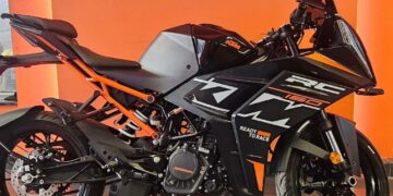New KTM RC 160 (1)