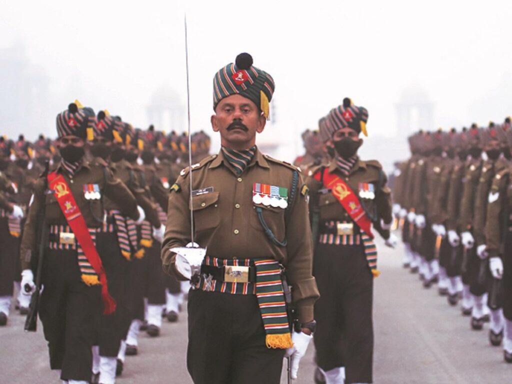 'Our soldiers are symbols of selfless service': PM Modi and President Murmu's message on Army Day