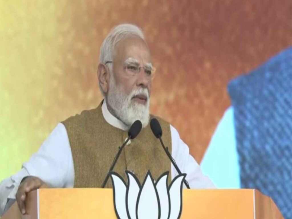 PM Modi's sharp attack on LDF-UDF, said - 'Agenda is not different, politics is same'