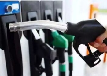 Petrol Diesel Price Today: Petrol and diesel prices updated early in the morning, know whether it is expensive or expensive in your city.