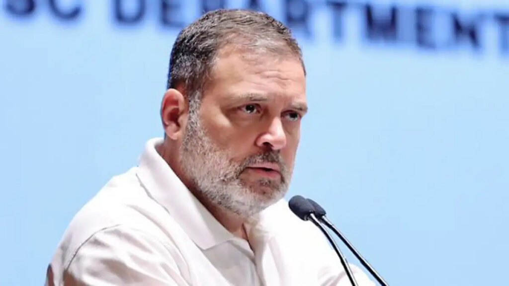 Political turmoil over deaths due to dirty water in Indore, Rahul Gandhi said - 'People are dying and PM Modi is silent'