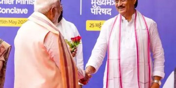 प्रधानमंत्री मोदी ने अजीत पवार के निधन पर शरद पवार से बात की, अंतिम संस्कार में हो सकते हैं शामिल