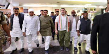 Rahul Gandhi reached Indore: Met people affected by contaminated water in Bhagirathpura.