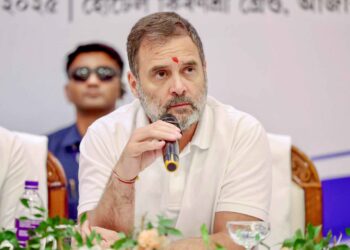 Rahul Gandhi's appeal on air pollution, urge to share experiences on 'Awaaz Bharat Ki' platform