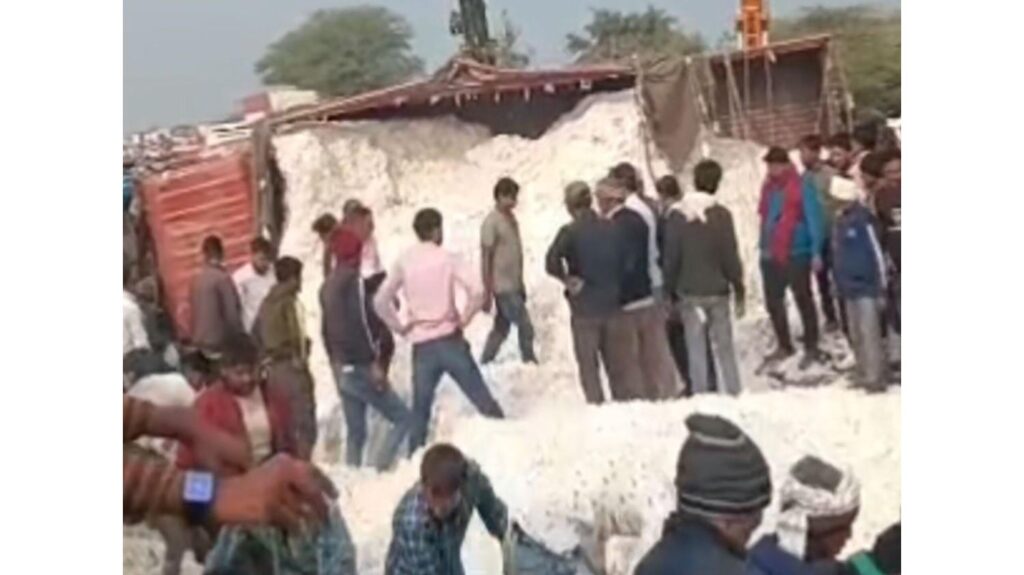 Rajasthan: 3 killed, 8 injured as truck laden with cotton overturns in Bundi; Om Birla met the injured