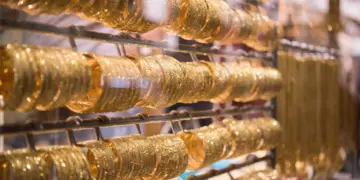 Record jump in gold price! 10 grams of 24 carat gold crosses ₹ 1.5 lakh for the first time, know today's latest price in one click