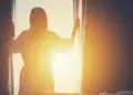 Start the morning carefully: Seeing these 6 inauspicious things as soon as you wake up increases negativity.