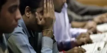 Stock Market Closing: Market closed with loss for the third consecutive day! Sensex falls 102 points, Nifty closes at 26,140