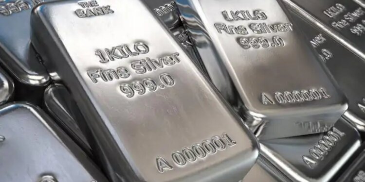 Stormy rise in silver prices! Price rose by ₹32,000 in just 2 days, know today's latest price