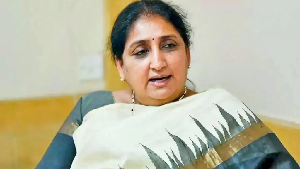 Suspense continues regarding Deputy CM: Sharad Pawar's answer to Sunetra Pawar's question - 'I have no information'