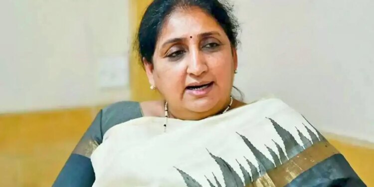 Suspense continues regarding Deputy CM: Sharad Pawar's answer to Sunetra Pawar's question - 'I have no information'