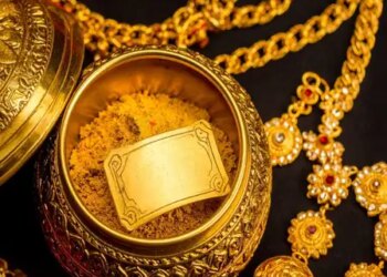 Swarna Bhasma works like a medicine to ward off old age, know the correct way of consuming it.