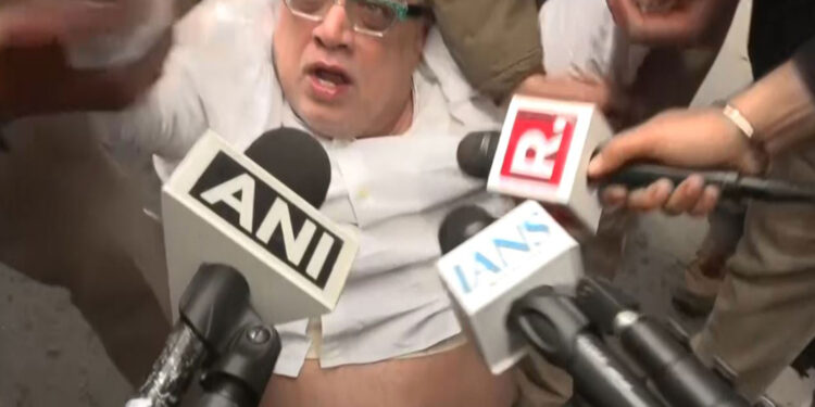 TMC angry over ED raid: MPs protest in Delhi, Mahua Moitra and Derek O'Brien detained