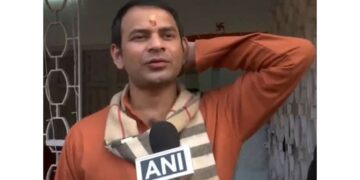 Tej Pratap Yadav gave a big statement, said "JJD will merge with RJD"