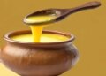 The treasure of beauty is hidden in desi ghee, it will provide relief from wrinkles and dry skin.
