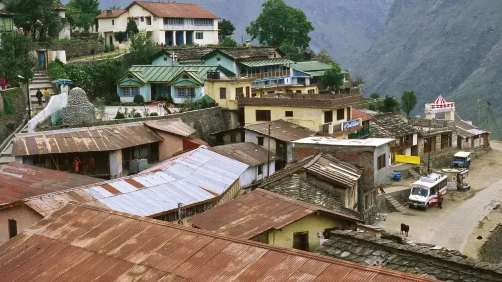 Two tourism villages will be developed in every district in Uttarakhand, Tourism Secretary gave orders.