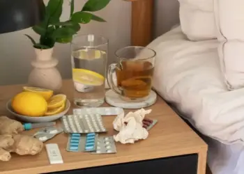 Vaastu Shastra warning! Can keeping medicines near the bed increase problems? Know what the rules say