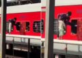 Viral on social media: People are angry at the father who took the child out of the window in the train and made him use toilet on the track.