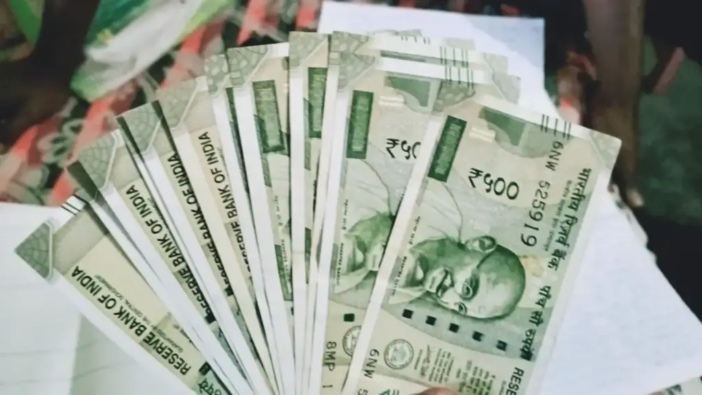 Will demonetization happen again? Will you not be able to withdraw Rs 500 notes from ATM from March 2026? Know the whole truth of the viral claim
