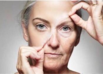 Wrinkles, dark circles and looseness on the face… these 7 habits are the real cause of premature ageing, leave them today.