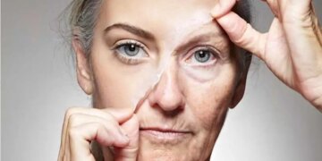 Wrinkles, dark circles and looseness on the face… these 7 habits are the real cause of premature ageing, leave them today.