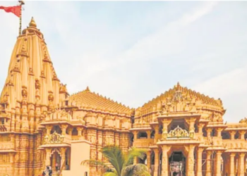 Story of Somnath: The curse of the moon, the boon of Shiva and the infinite story of the waxing and waning moon.