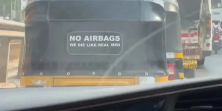 A guy wrote such a strange line in the auto, you will definitely laugh after reading it.
